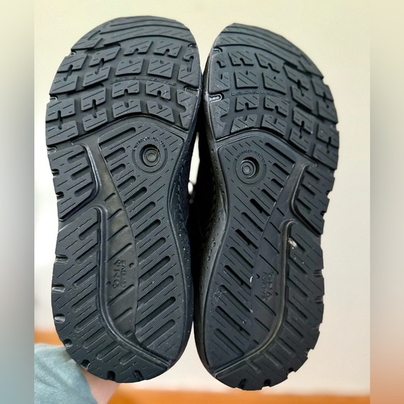 Brooks Men's Beast GTS 24 Running Shoes | Size 9.5 E (Extra Wide) - Picture 9 of 9